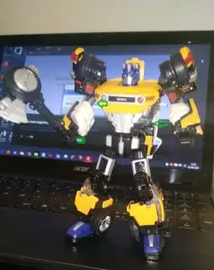 TRANSFORMERS OPTIMUS PRIME TOYOTA FJ CRUISER X