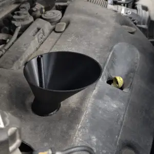 Oil funnel Peugeot Traveller Citroen SpaceTourer