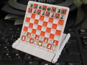 Pocket chess