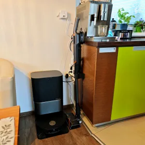 Vacuum ( Sencor) wall holder with accessory