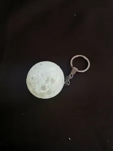 LLAVERO LED LUNA. MOON KEYCHAIND LED