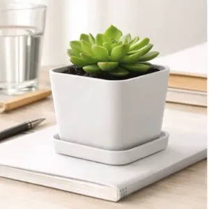 Modern square planter · Compact · Functional drainage