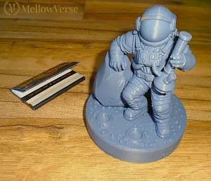 Astronaut Herb Grinder - 2-Part Magnetic - MellowVerse