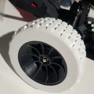 RC Tire and Rim – 14 mm Hex