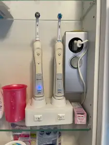 Gehaüse für 2 x Oral B Zahnbürsten, Housing for 2 x Oral B
