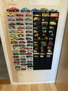 Car garage for children's toy cars