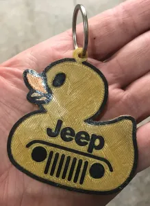 LLAVERO JEEP DE JUGUETE PATO MULTICOLOR