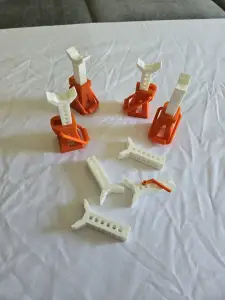 INPRIME R/C 1/10 WORKING JACKSTANDS