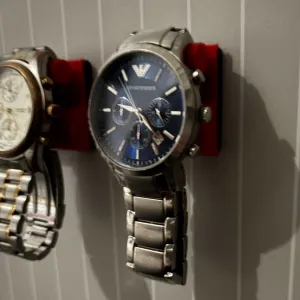 Wall mount watch display