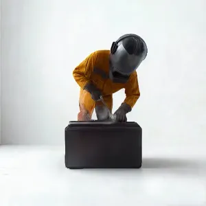 Construction worker 013