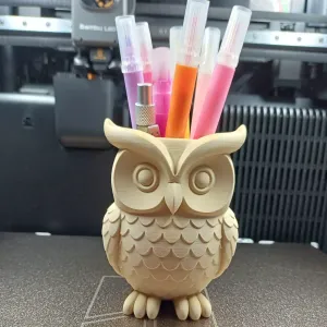 Ollie the Owl Pen Holder