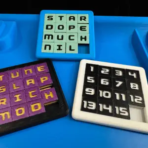 4²-GridWiz® (366 Word Challenge) 15 Square Fidget puzzle toy