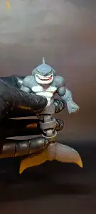 Titan Shark Flexi – Guerrero Abisal Articulado