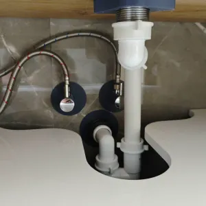 under sink valves - chiere per valvole sottolavello