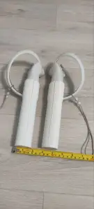 Handles for removing Pico 4 controllers