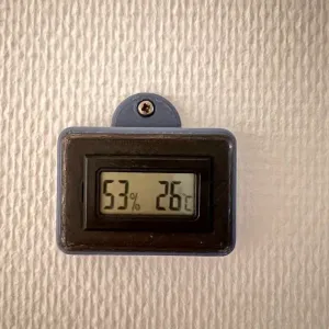Housig for thermometer hygrometer