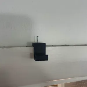 Door frame clothes hanger/dryer