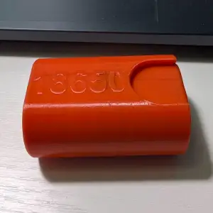 Transport and storage box for 2 x 18650 batteries