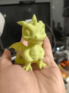长犄角的小飞龙