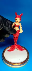 sirena con gorrito