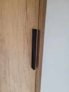 Handle for closet/wardrobe