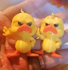 Miniatura Chibi do Pato Bravo - Fofo e Rabugento