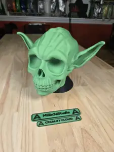 Star Wars Master Jedi Yoda Skull with Hideaway Stash Stand