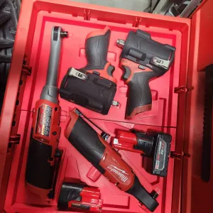 milwaukee 3 drawer packout 3.8 stubby and ratchets
