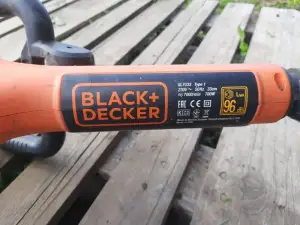 Лескодержатель триммера_Black+Decker_GL7033