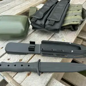 Training knife case including LARP/Airsoft knife