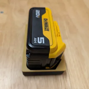 DEWALT 20V MAX 5AH Gridfinity Holder