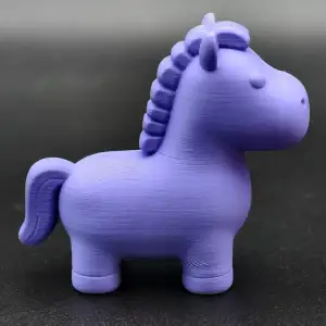 可爱的小马摆件