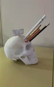 skull pen holder