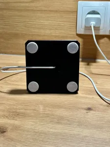 MagSafe charger stand for smartphones