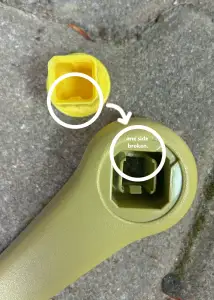 Twingo C06 Phase 3 Seat Handle Caps