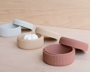 Portable and travel soap box