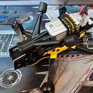 SpeedyBee DJI O4 Pro Frame Bumper / Akkuschutz / Antennen