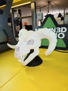 Fallout Deathclaw SKULL with Secret Stash area in stand