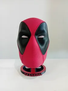 Support/Stand Deadpool