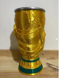 chop copa del mundo con recipiente