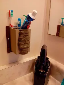 Tiki Toothbush / Tooth Paste Holder