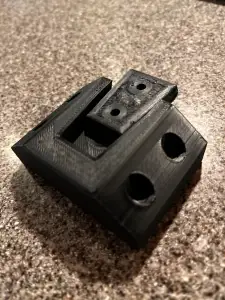 Universal Handgrip Mount