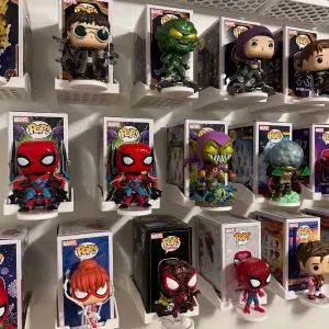 funk pop wall shelf highly recommend!!