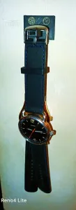 Watches holder