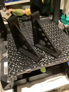 Simple shelf bracket