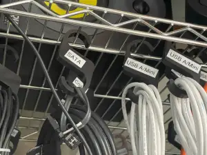Simple Cable Hook