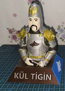 Kül Tigin Büstü