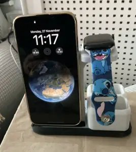 iPad Pro max charging station with watch 9 charging platform