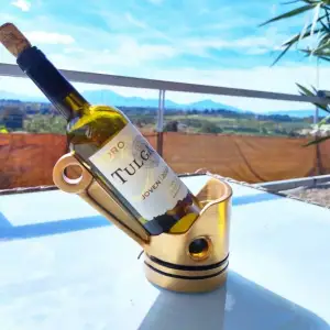 PORTE-VIN À PISTON