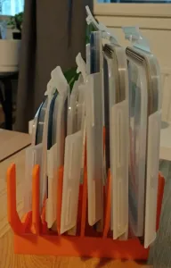 Food container lid organizer